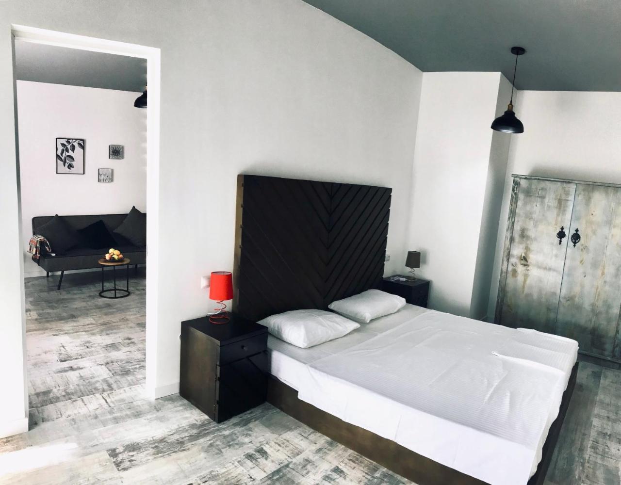 City Center Apartments By Happy Place 第比利斯 外观 照片