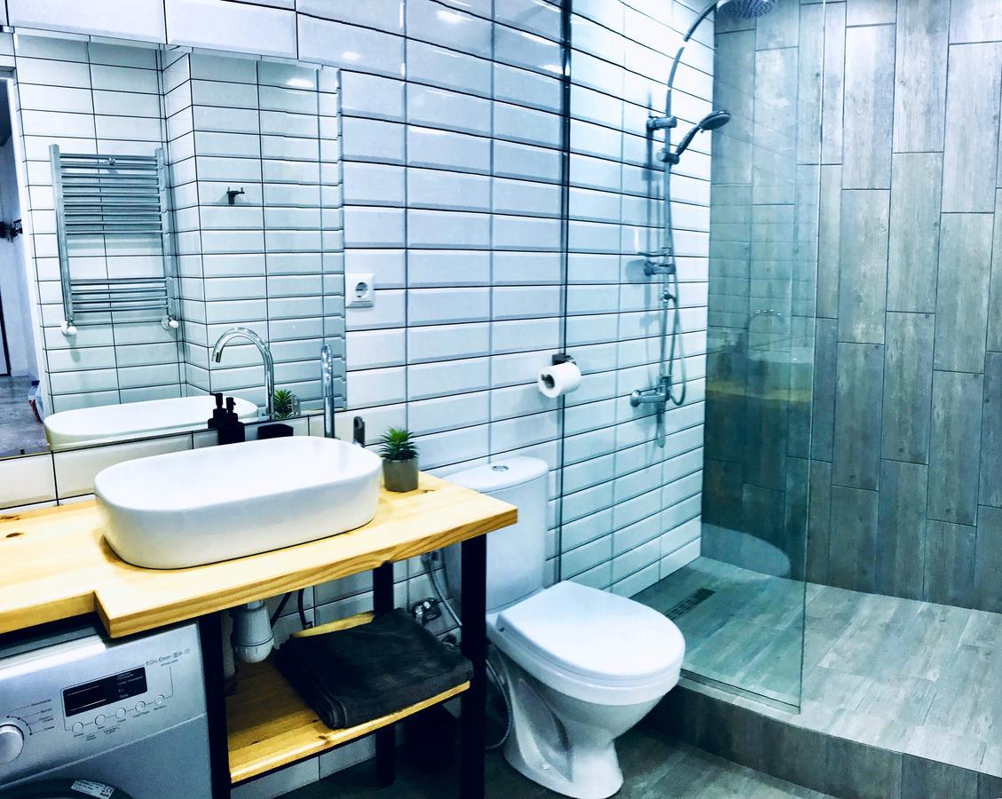 City Center Apartments By Happy Place 第比利斯 外观 照片