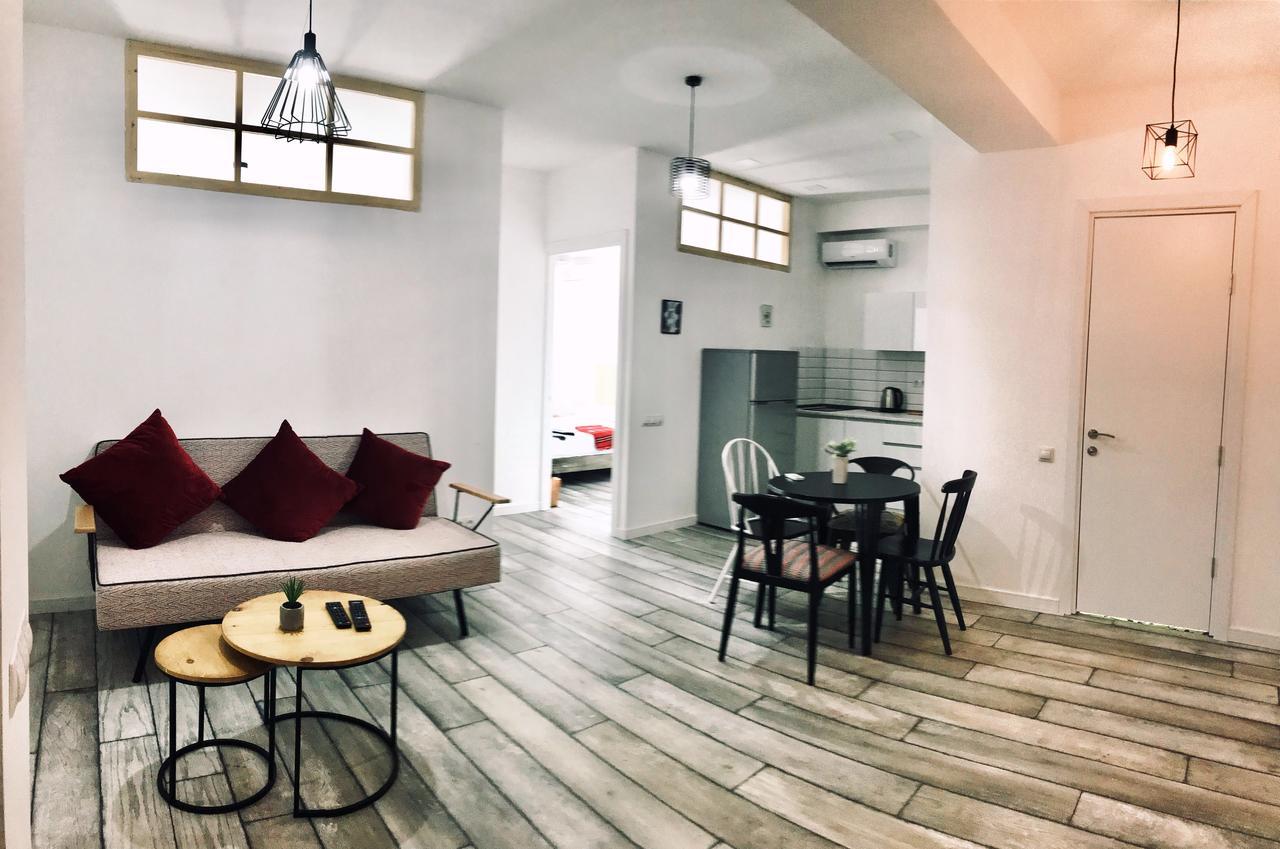 City Center Apartments By Happy Place 第比利斯 外观 照片