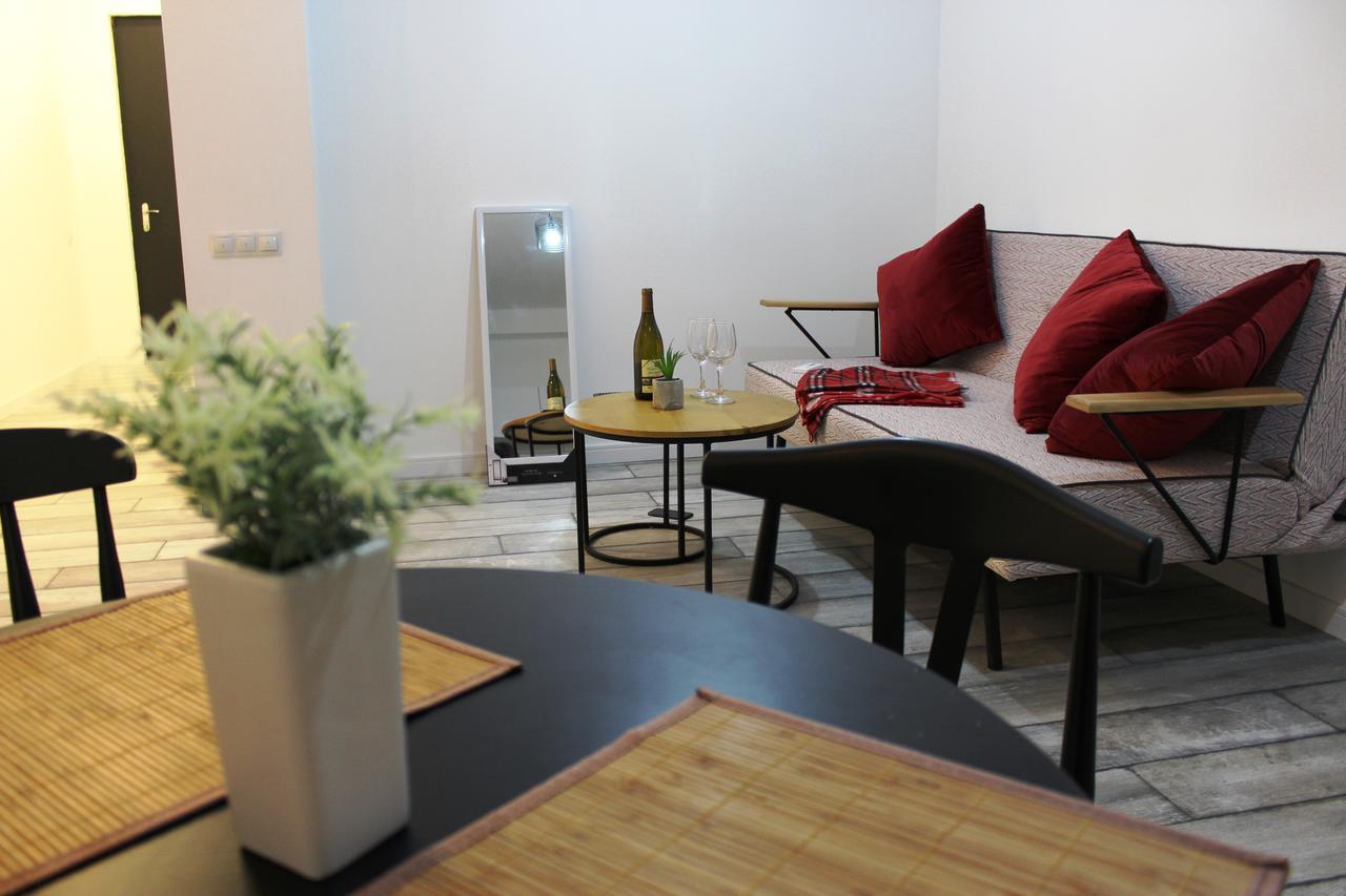City Center Apartments By Happy Place 第比利斯 外观 照片